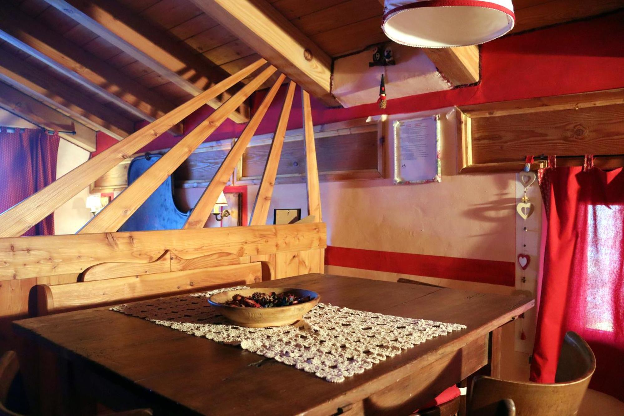 Agriturismo B&B Chevres A Cheval Charvensod Bagian luar foto