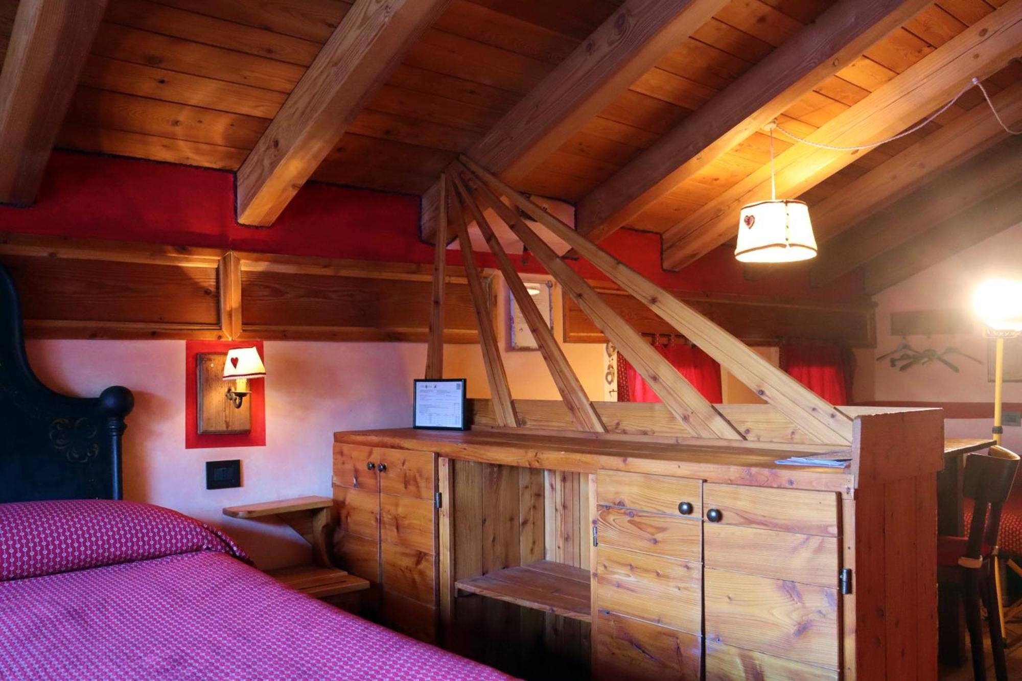 Agriturismo B&B Chevres A Cheval Charvensod Bagian luar foto